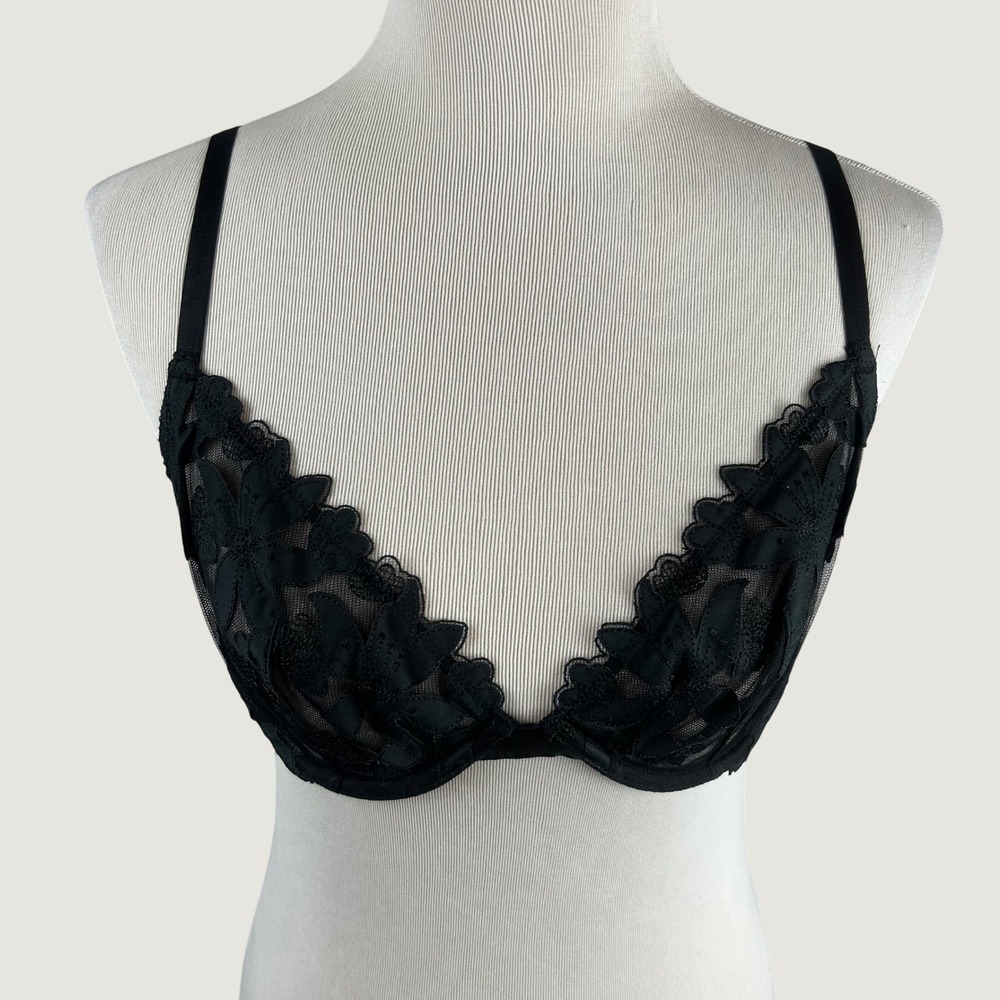 Victoria's‎ Secret Black Floral Lace Unlined Plunge Bra Sheer Underwire 38C
